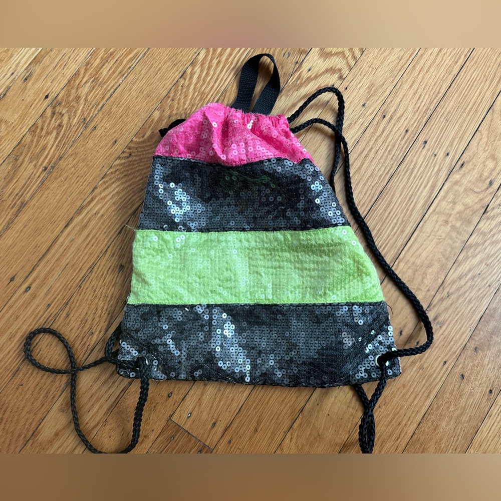 Sequins Backpack - Picture 2 of 3